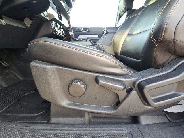 Used 2023 Ford Bronco Badlands image 18
