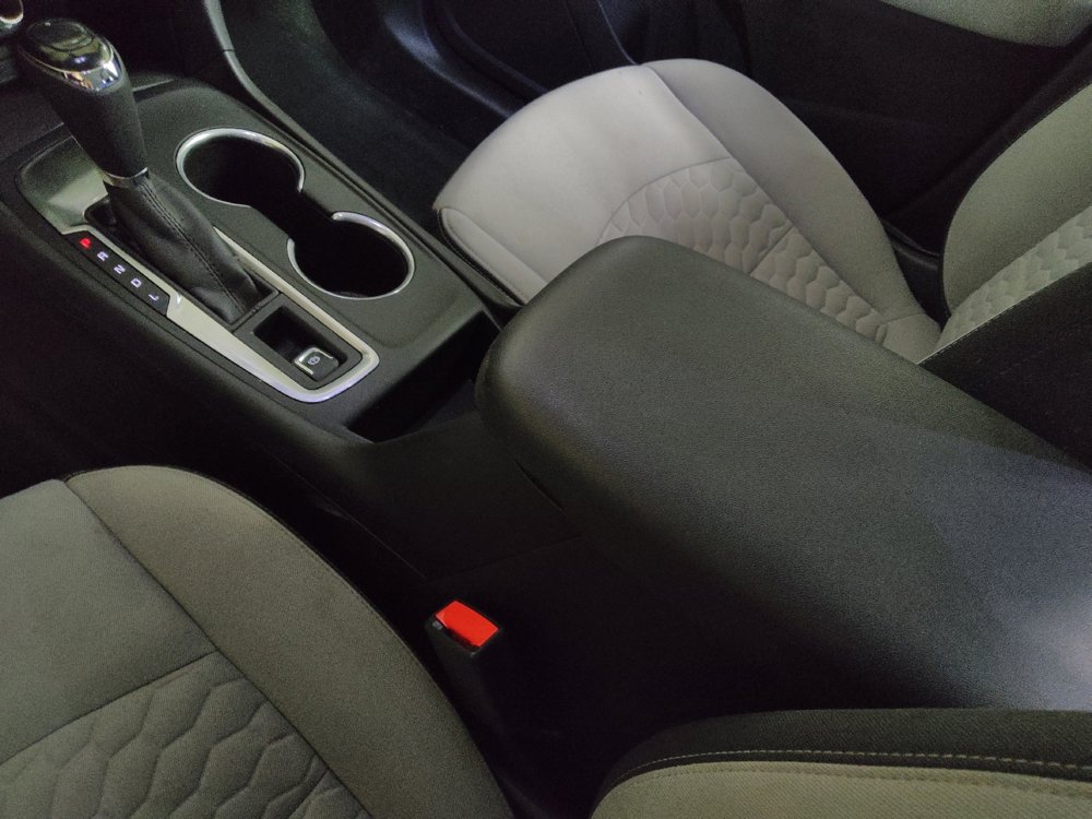 Used 2018 Chevrolet Equinox LS image 26