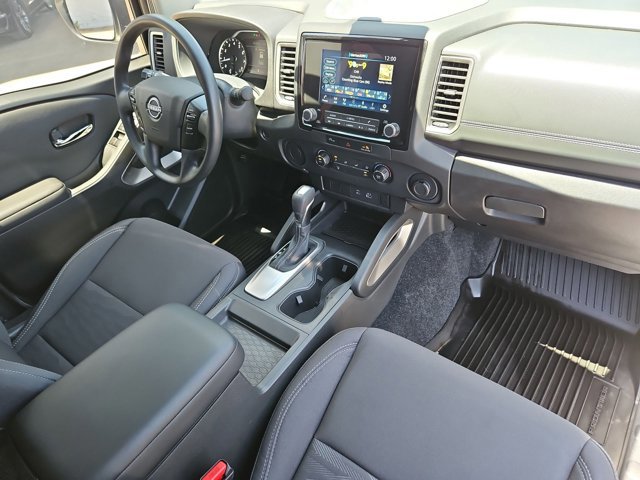 Used 2024 Nissan Frontier SV RWD image 19
