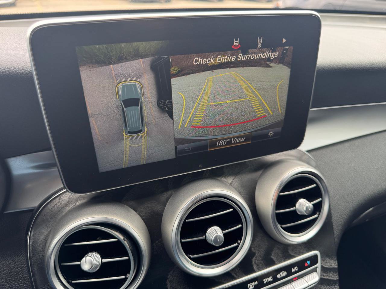 Used 2018 Mercedes-Benz GLC 300 4MATIC image 21