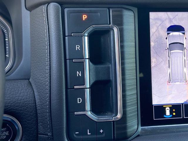 Used 2021 GMC Yukon Denali w/ Denali Premium Package image 11