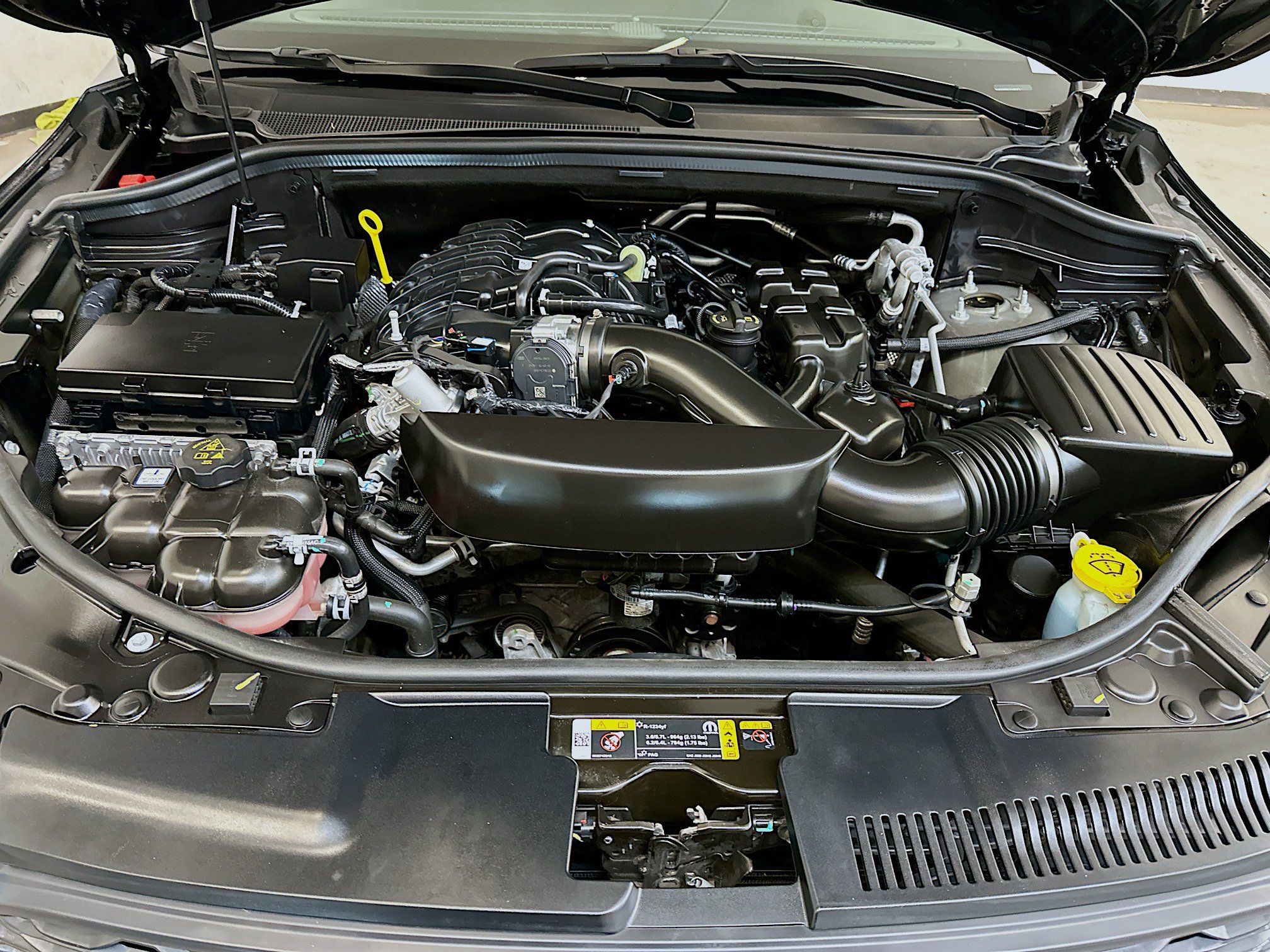 Used 2025 Dodge Durango GT image 37