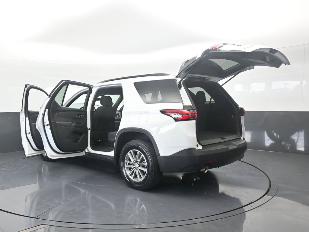 Used 2023 Chevrolet Traverse LT image 76