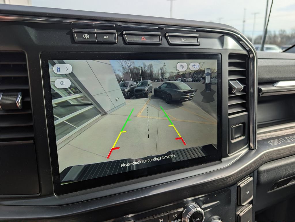 Used 2023 Ford F350 Lariat w/ Chrome Package image 28