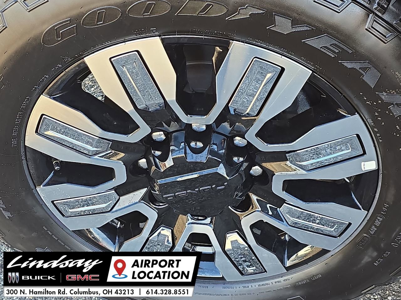 New 2025 GMC Sierra 2500 Denali w/ Denali Reserve Package image 34