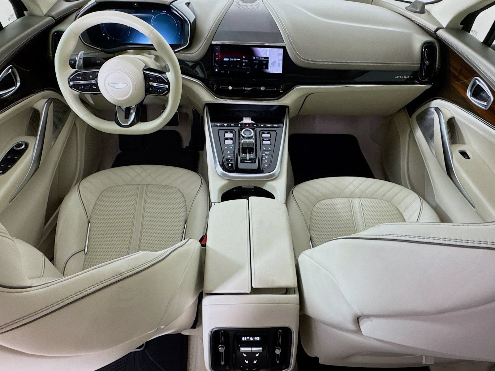 Used 2025 Aston Martin DBX 707 AWD/4WD image 23