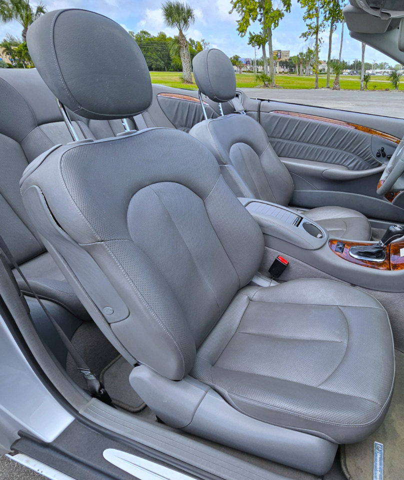 Used 2009 Mercedes-Benz CLK 350 Cabriolet w/ Appearance Pkg image 16