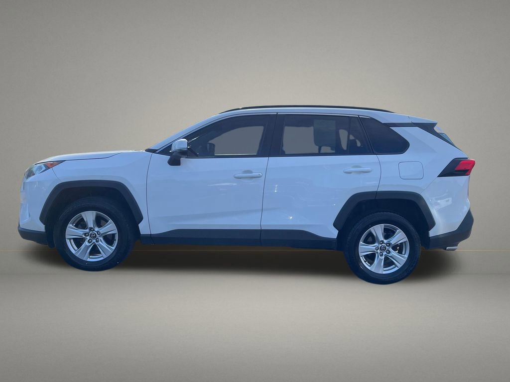 Used 2020 Toyota RAV4 XLE w/ Carpet Mat Package AWD/4WD image 2