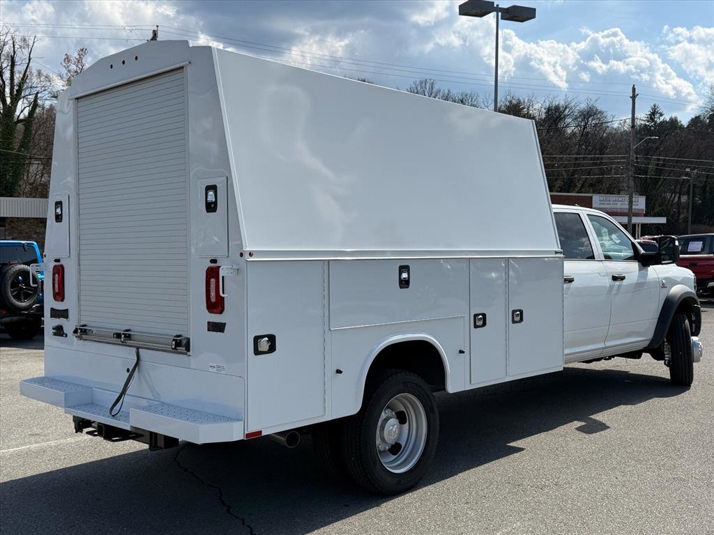 New 2026 RAM 5500 Tradesman w/ Chrome Appearance Group image 4