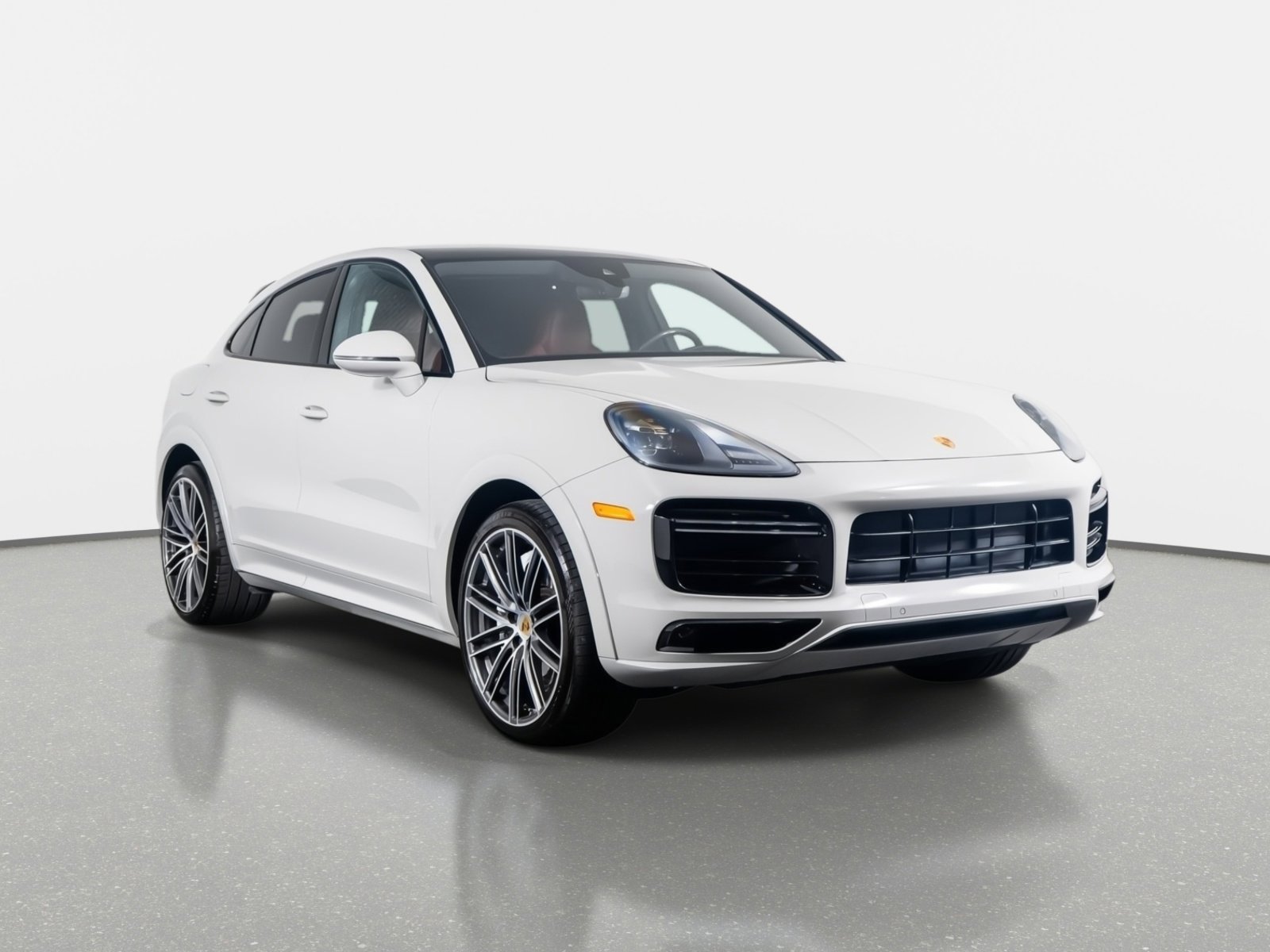Used 2022 Porsche Cayenne Turbo image 4