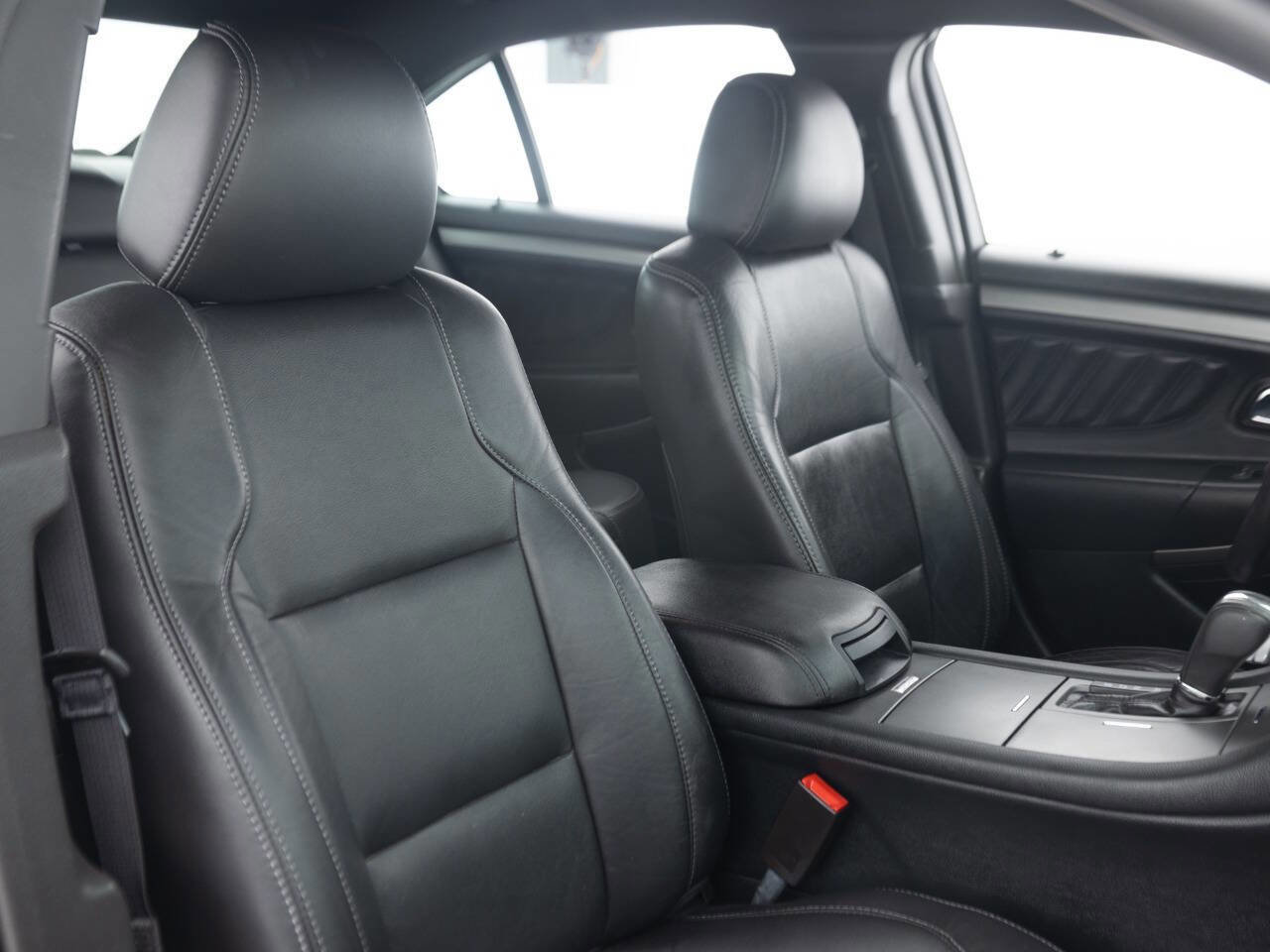 Used 2014 Ford Taurus SEL AWD/4WD image 28