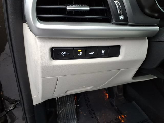Used 2020 Kia Telluride S w/ S 8 Passenger Seating Package FWD image 31