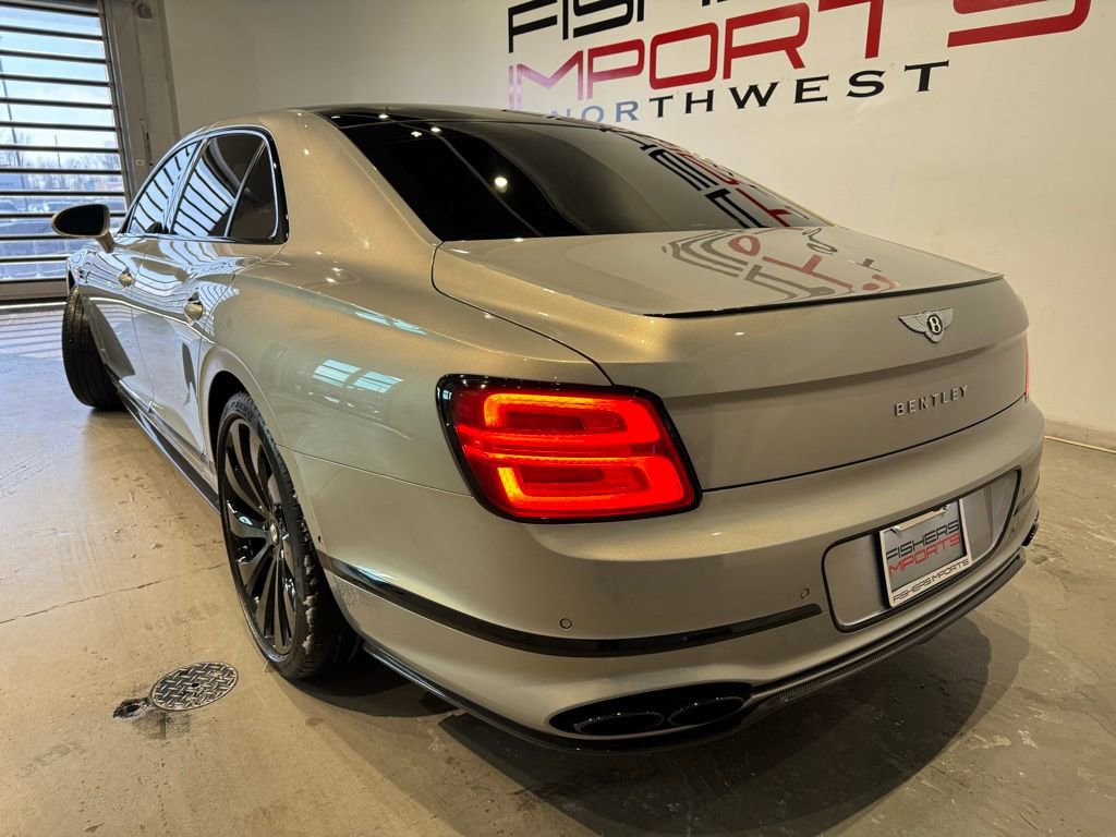 Used 2022 Bentley Flying Spur V8 image 5