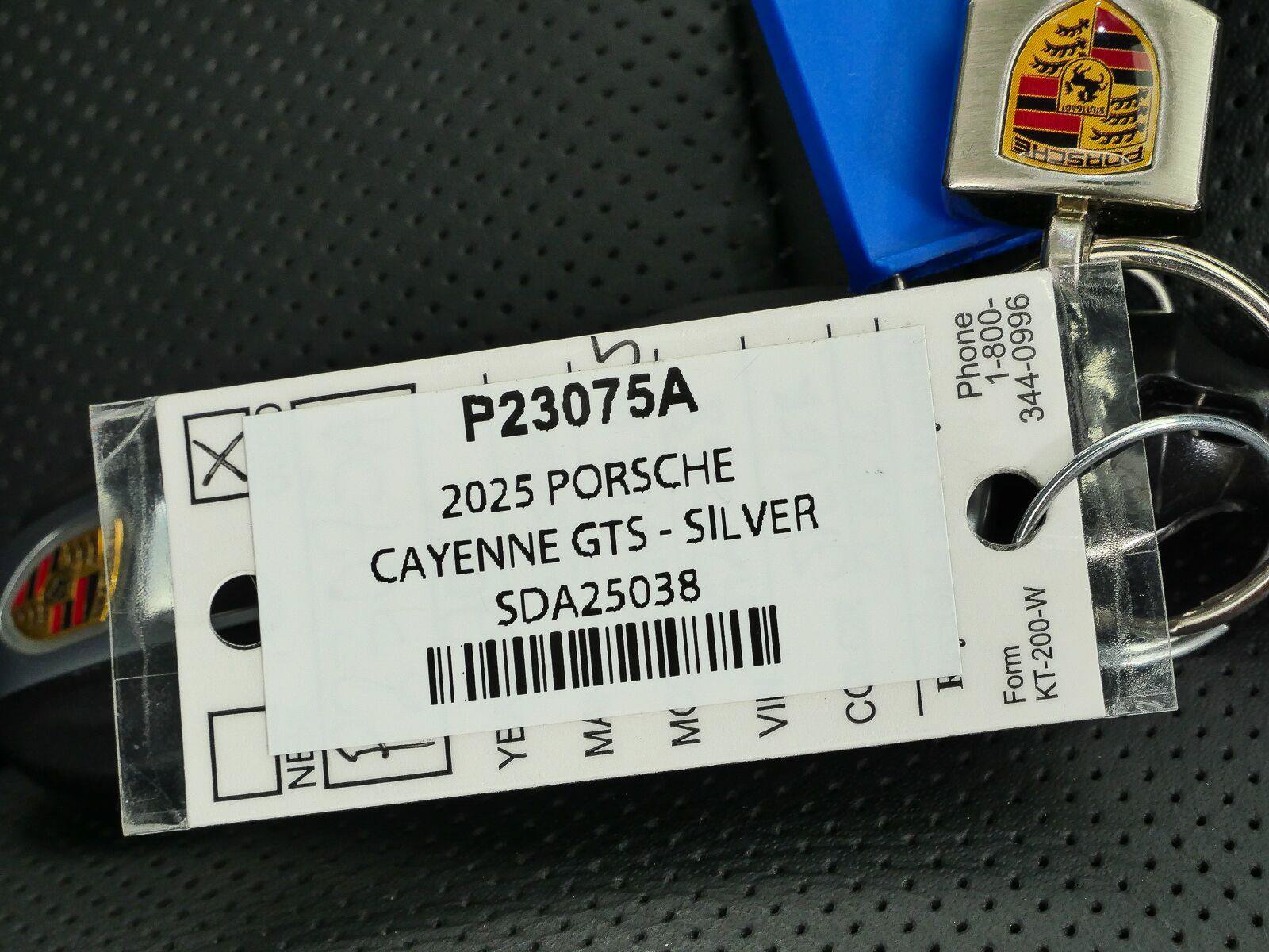 Certified 2025 Porsche Cayenne GTS AWD/4WD image 38