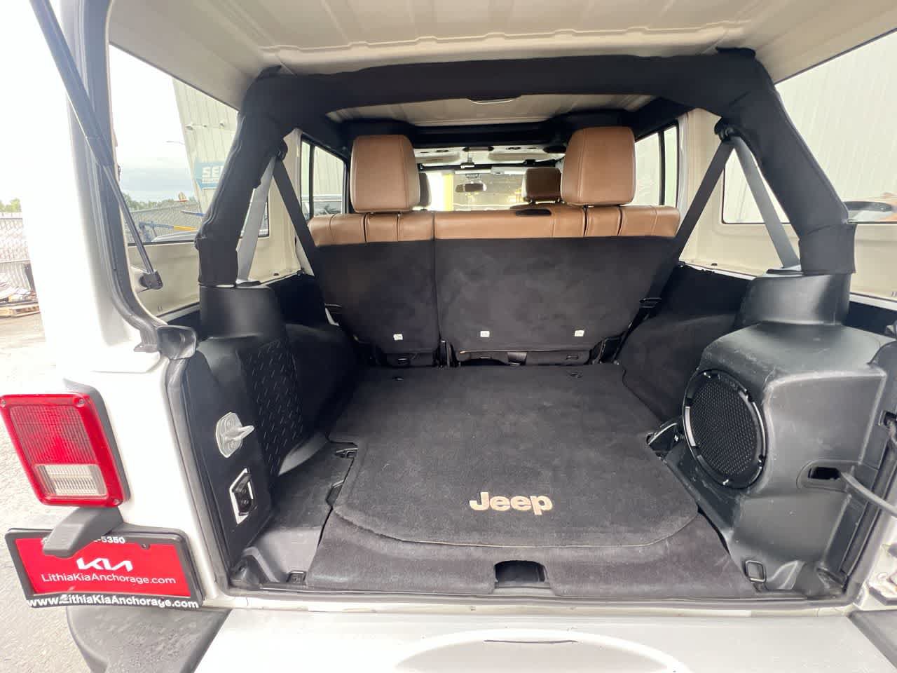 Used 2012 Jeep Wrangler Unlimited Sahara AWD/4WD image 25