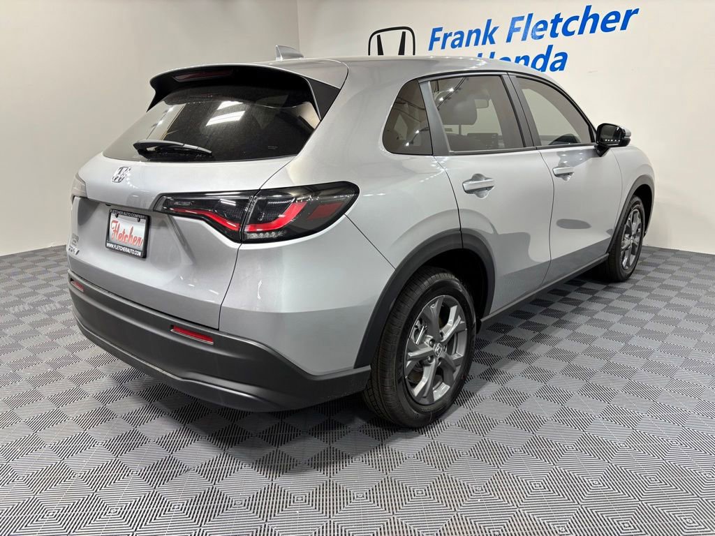 New 2026 Honda HR-V LX image 6