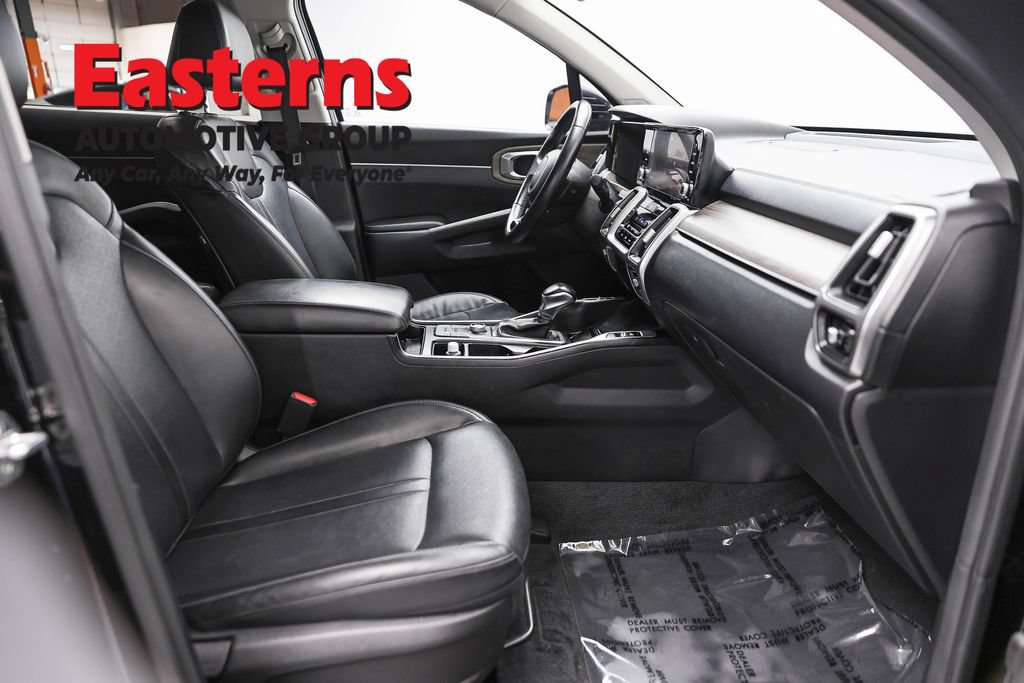 Used 2022 Kia Sorento S AWD/4WD image 25