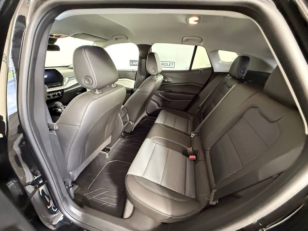 New 2026 Chevrolet Trax LT w/ Driver Confidence Package FWD image 14