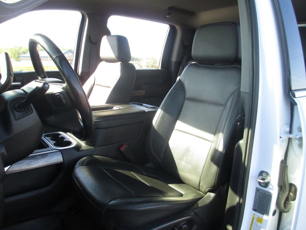 Used 2020 Chevrolet Silverado 2500 LTZ w/ LTZ Premium Package AWD/4WD image 21