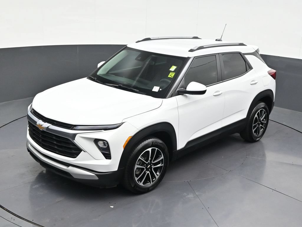 Used 2025 Chevrolet TrailBlazer LT FWD image 17