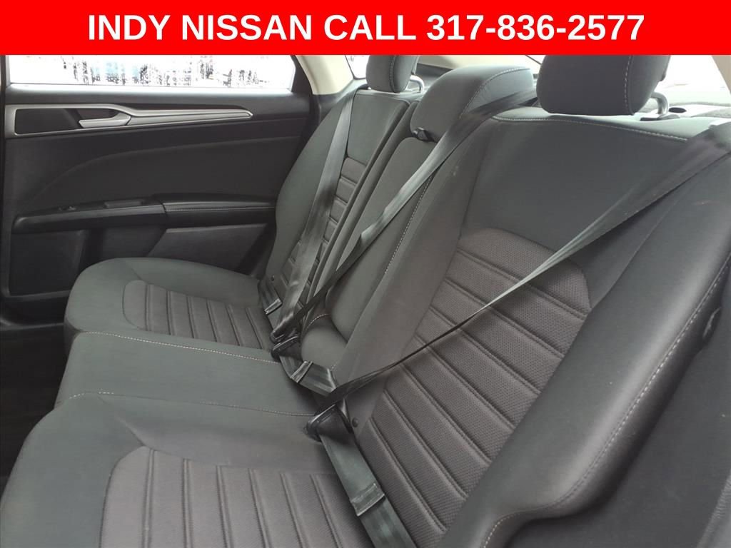 Used 2020 Ford Fusion SE image 20