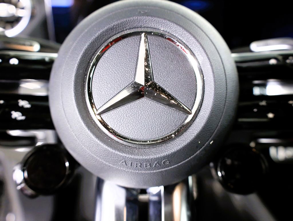Used 2025 Mercedes-Benz GLA 35 AMG 4MATIC image 14