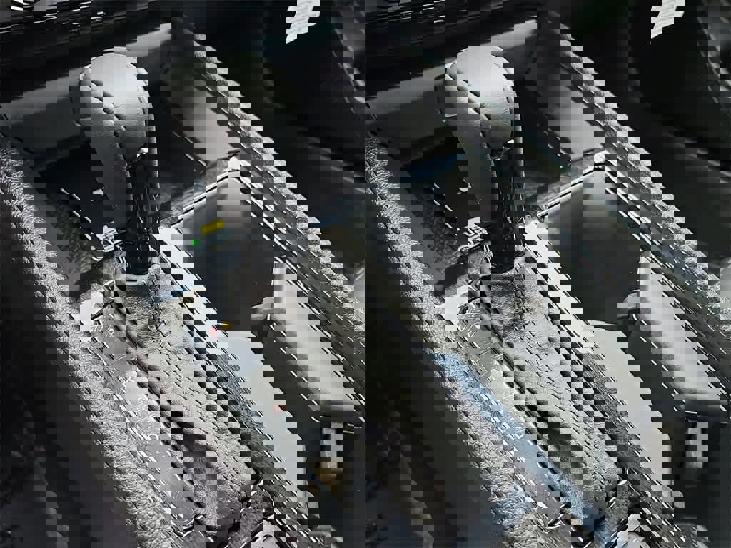 Used 2025 Honda Accord EX-L image 16