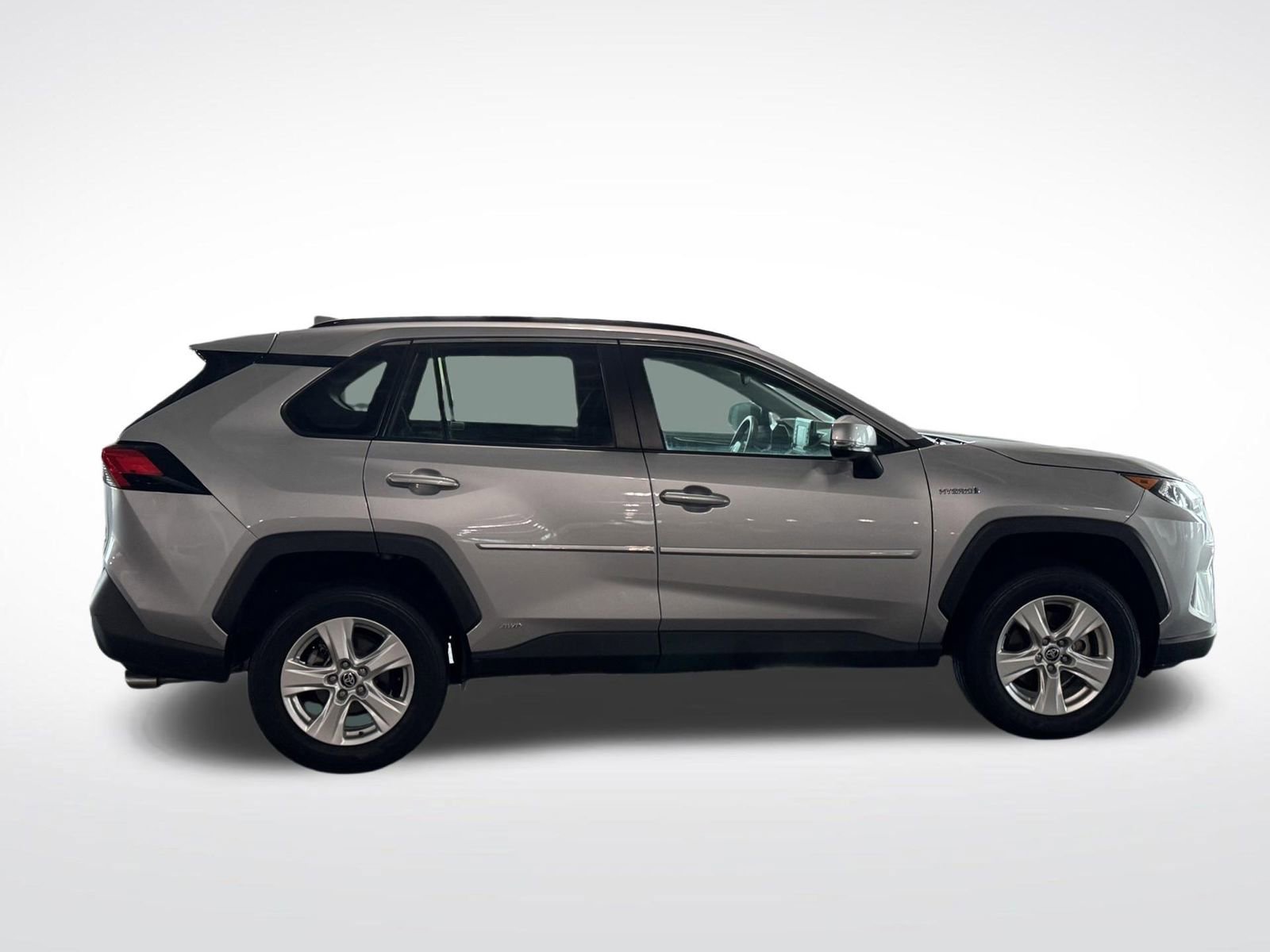 Used 2021 Toyota RAV4 XLE image 11