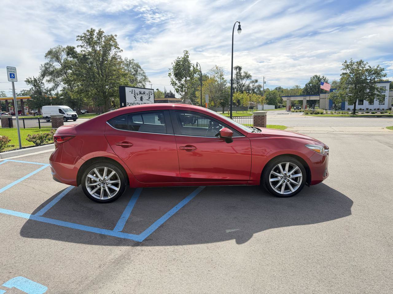 Used 2017 MAZDA MAZDA3 Touring FWD image 4