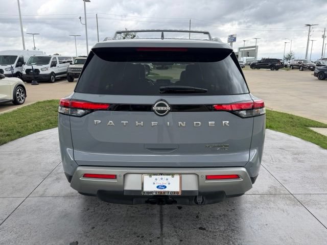 Used 2023 Nissan Pathfinder Platinum AWD/4WD image 6