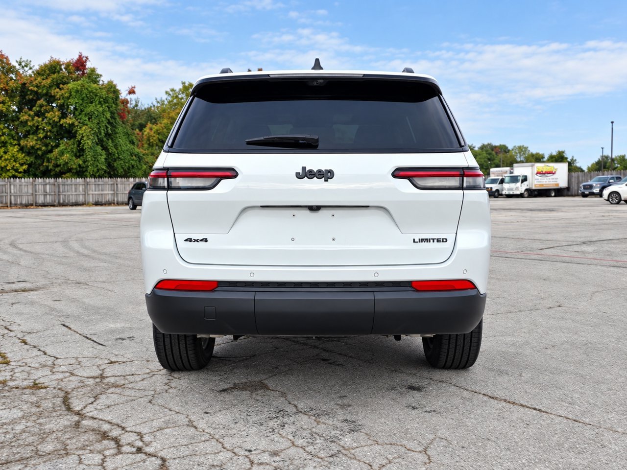 Used 2024 Jeep Grand Cherokee L Limited w/ Luxury Tech Group II AWD/4WD image 5