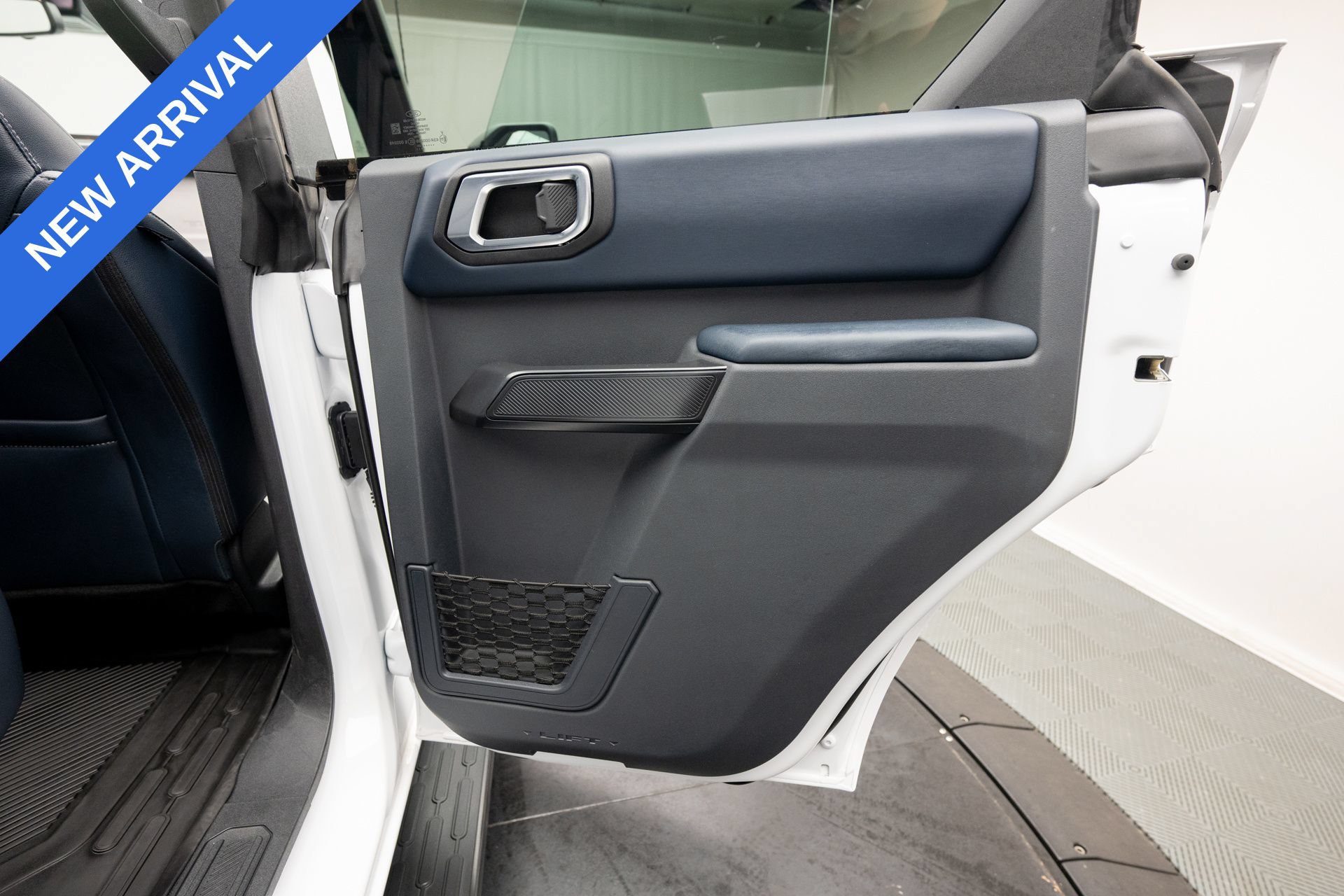 Used 2024 Ford Bronco Outer Banks AWD/4WD image 29