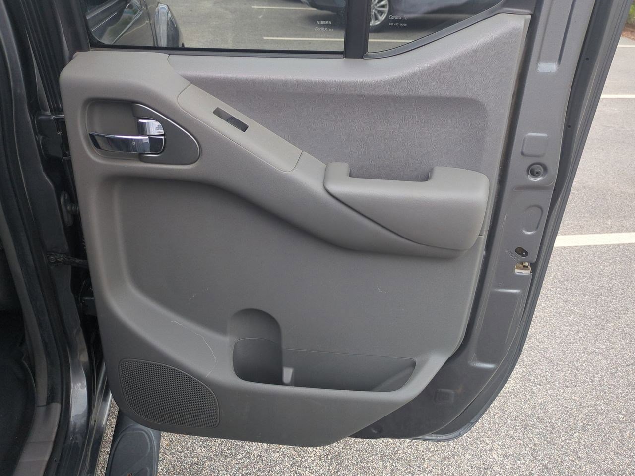 Certified 2021 Nissan Frontier SV w/ Midnight Edition Floor Mats AWD/4WD image 34