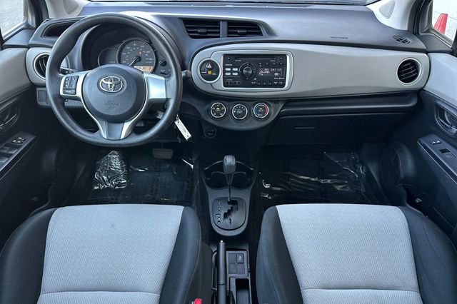 Used 2014 Toyota Yaris LE image 15