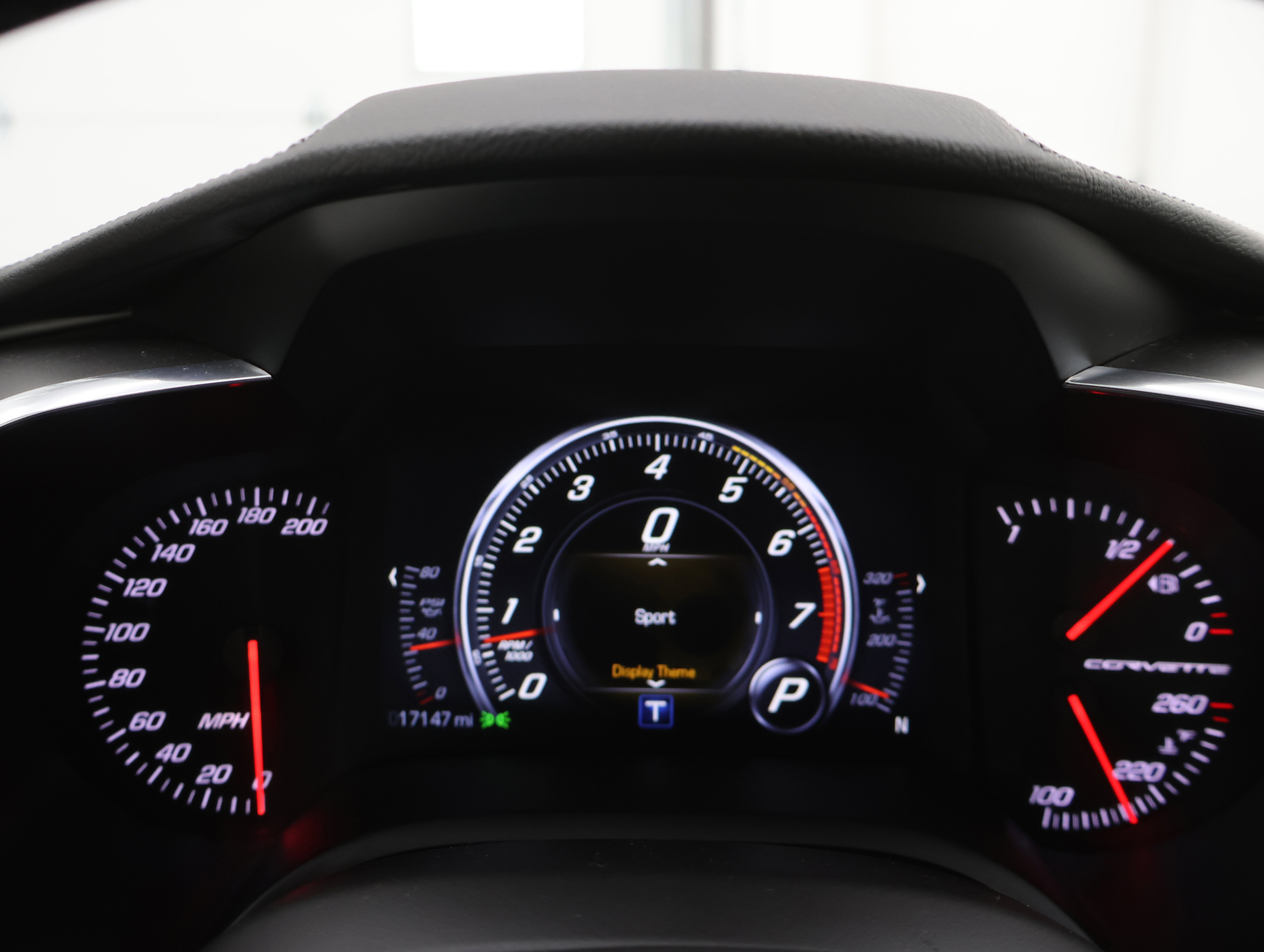 Used 2014 Chevrolet Corvette Stingray Coupe image 9