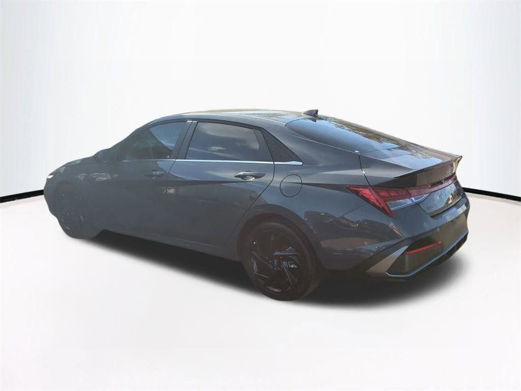 New 2026 Hyundai Elantra SEL Sport image 7