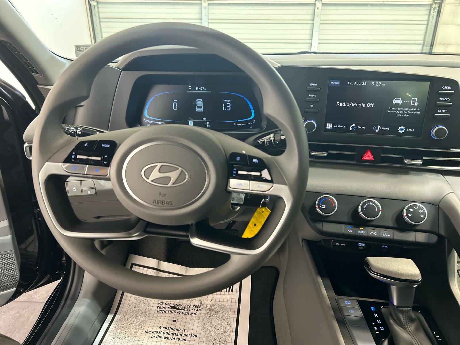New 2026 Hyundai Elantra SE FWD image 8
