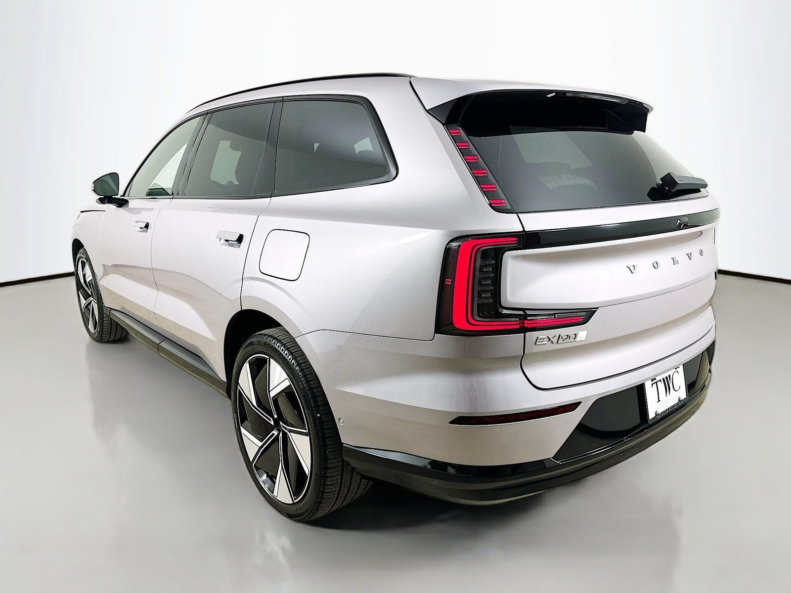 New 2026 Volvo EX90 Ultra AWD/4WD image 7