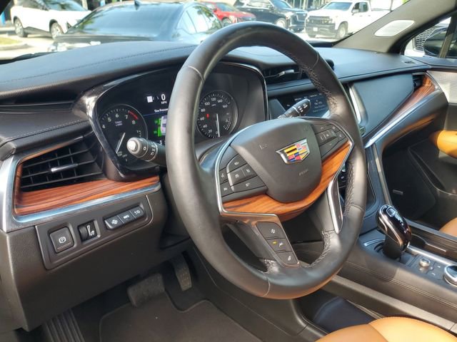 Certified 2024 Cadillac XT5 Premium Luxury w/ Technology Package FWD image 18