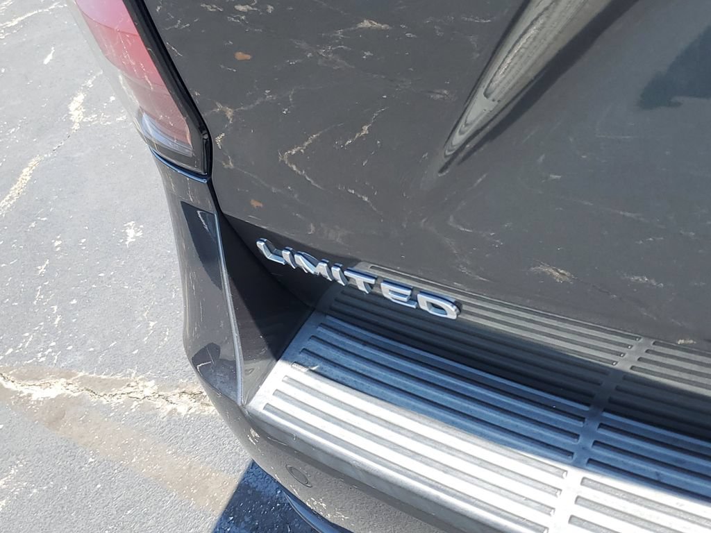 Used 2018 Ford Expedition Limited AWD/4WD image 7