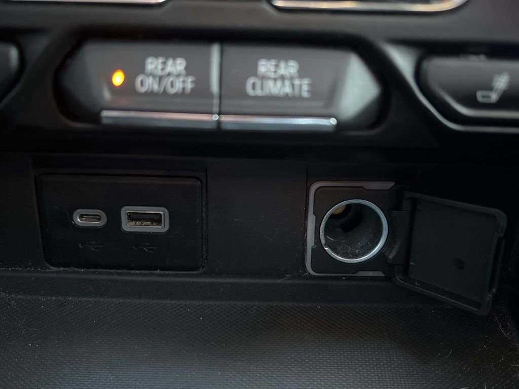 Used 2021 Chevrolet Tahoe LT image 25