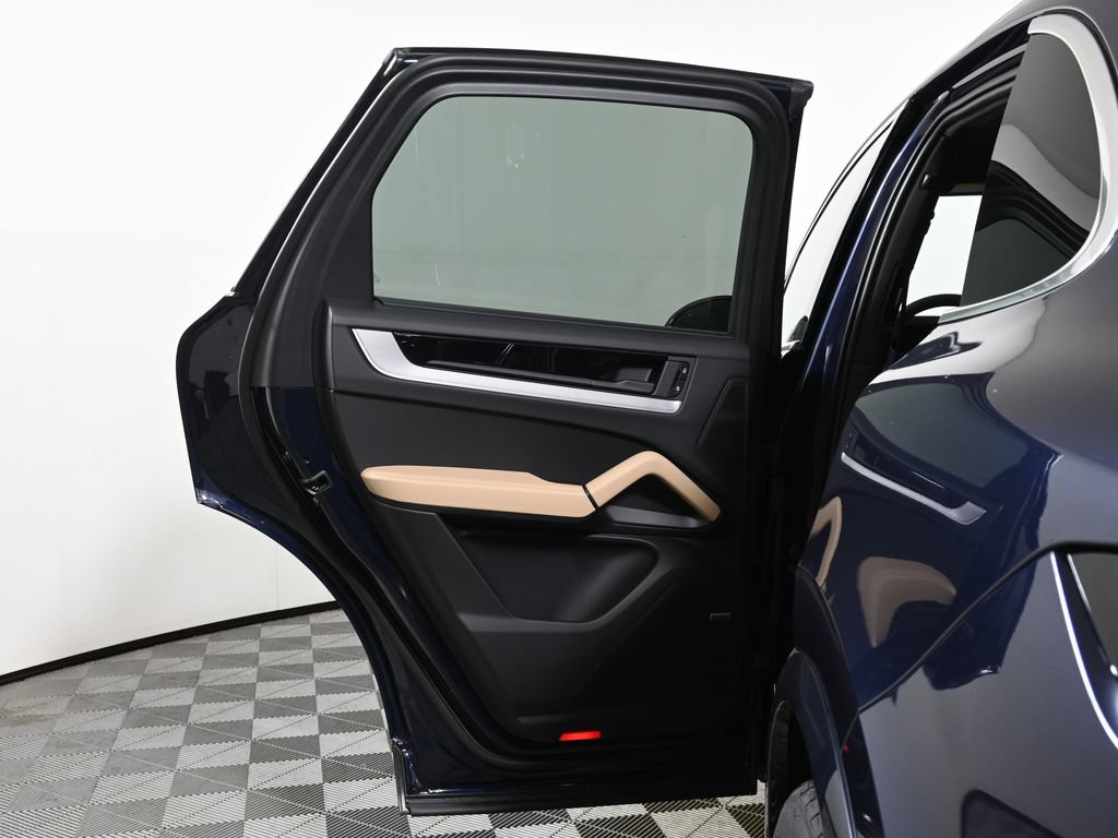 New 2026 Porsche Cayenne AWD/4WD image 34