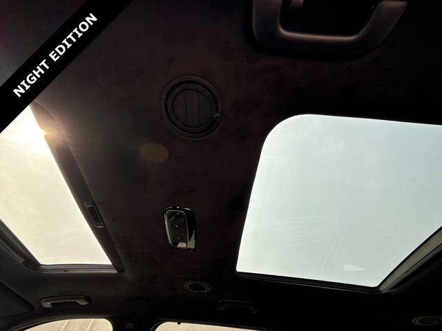 Used 2024 Hyundai Palisade Calligraphy image 16