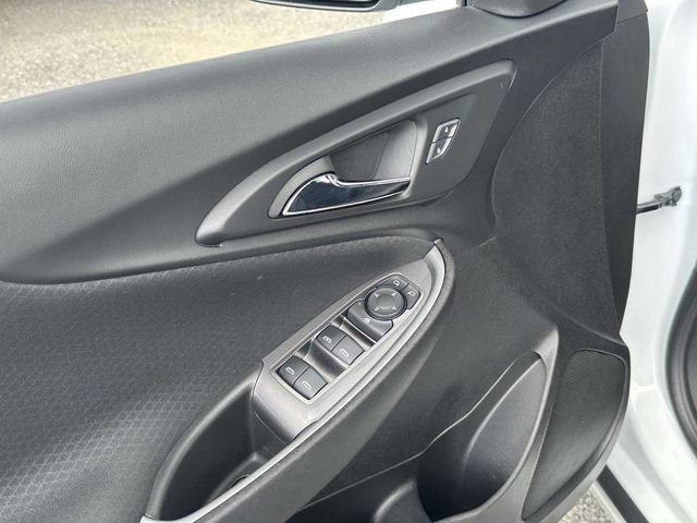 Used 2023 Chevrolet Malibu LT FWD image 16