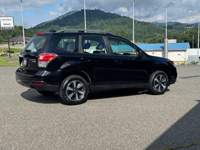 Used 2017 Subaru Forester 2.5i w/ Alloy Wheel Package AWD/4WD image 7