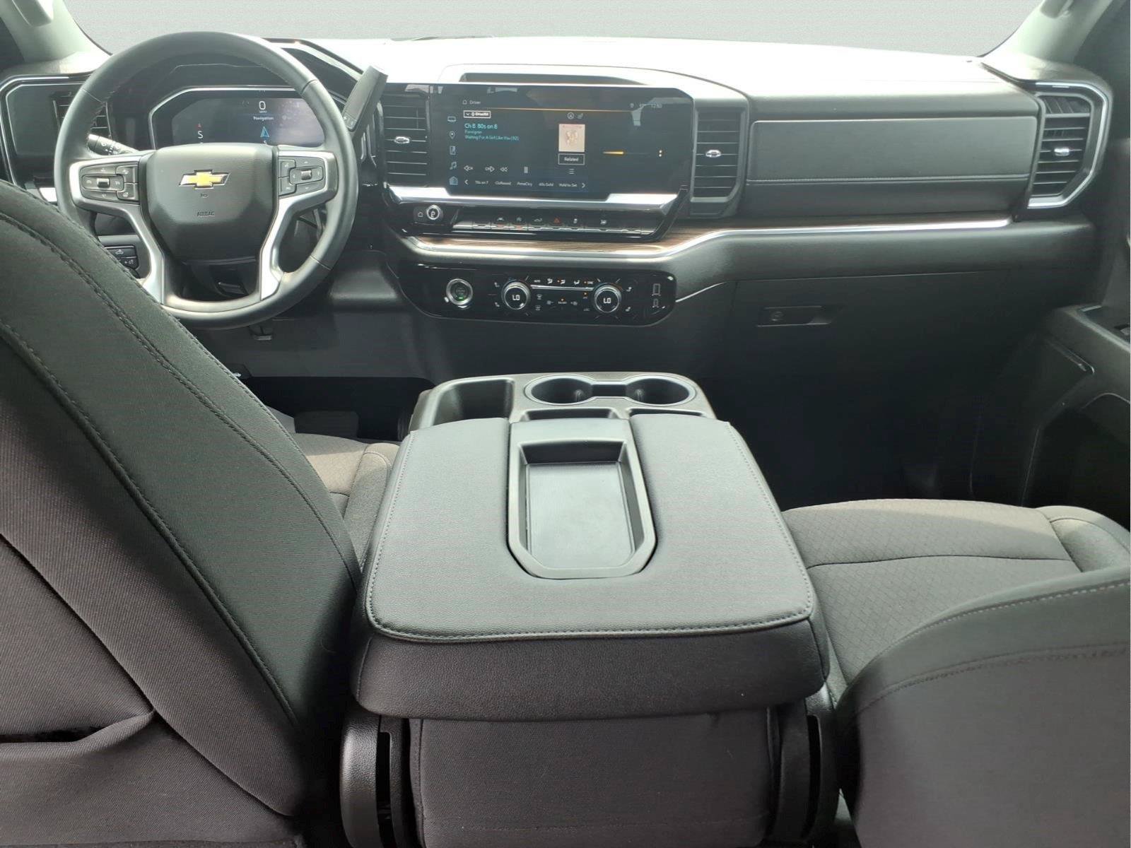 Used 2023 Chevrolet Silverado 1500 LT AWD/4WD image 14