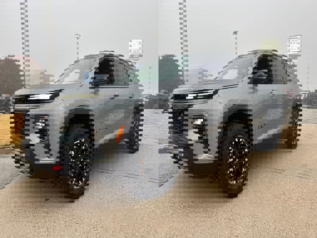 New 2026 Chevrolet Traverse Z71 w/ Enhanced Driving Package image 1