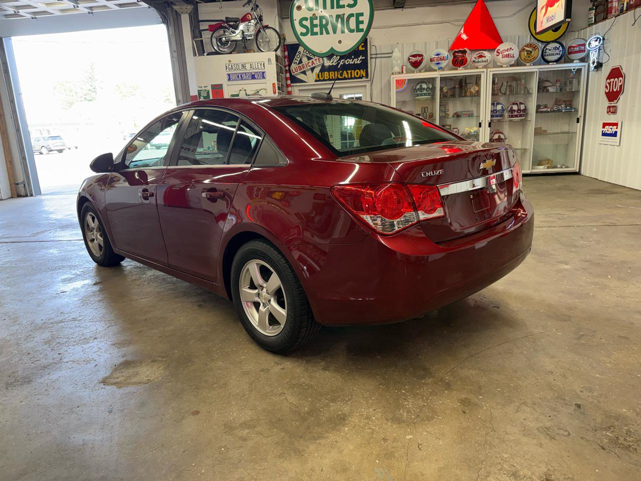 Used 2015 Chevrolet Cruze LT FWD image 3