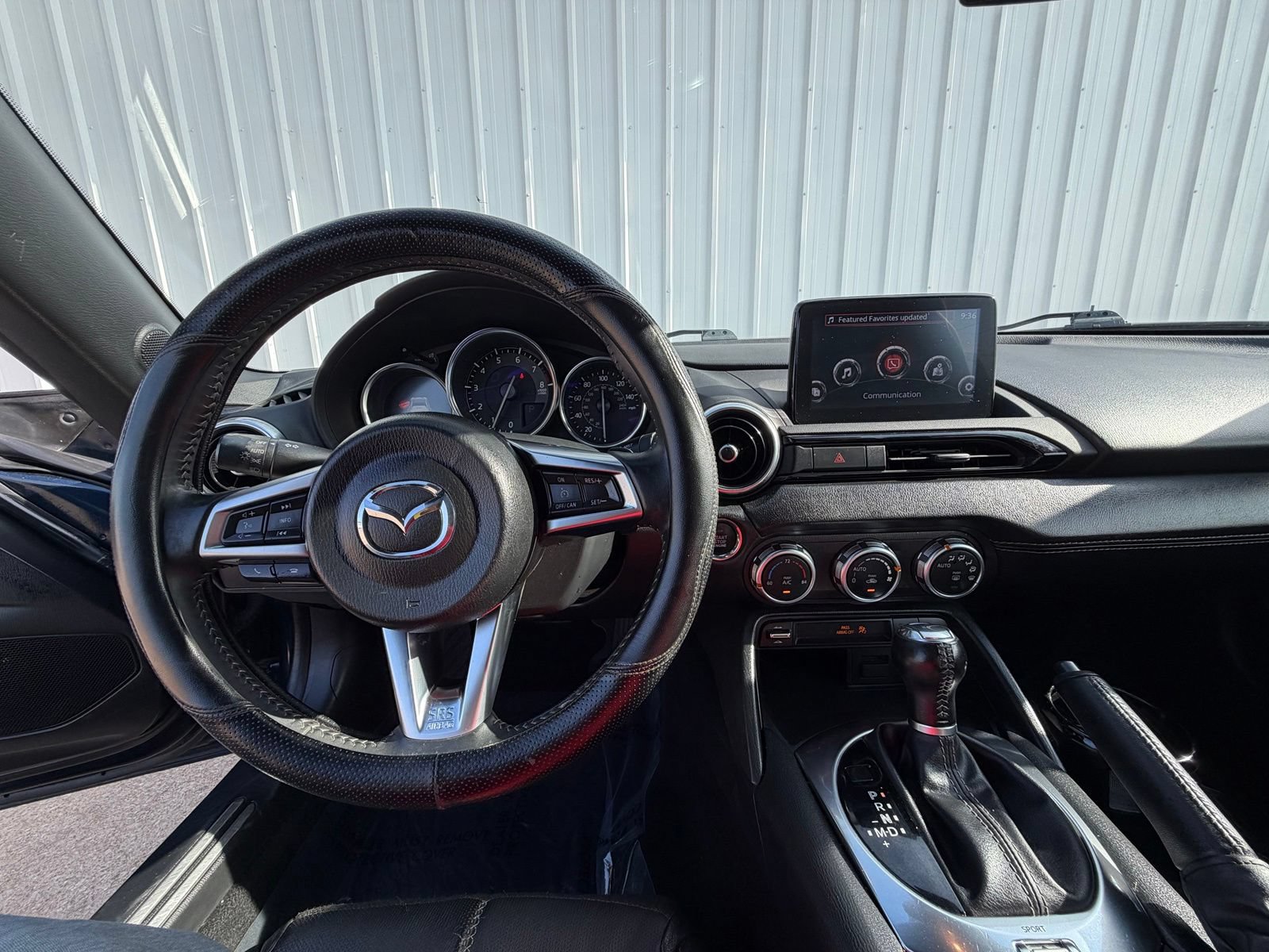 Used 2021 MAZDA MX-5 Miata RF Grand Touring RWD image 11