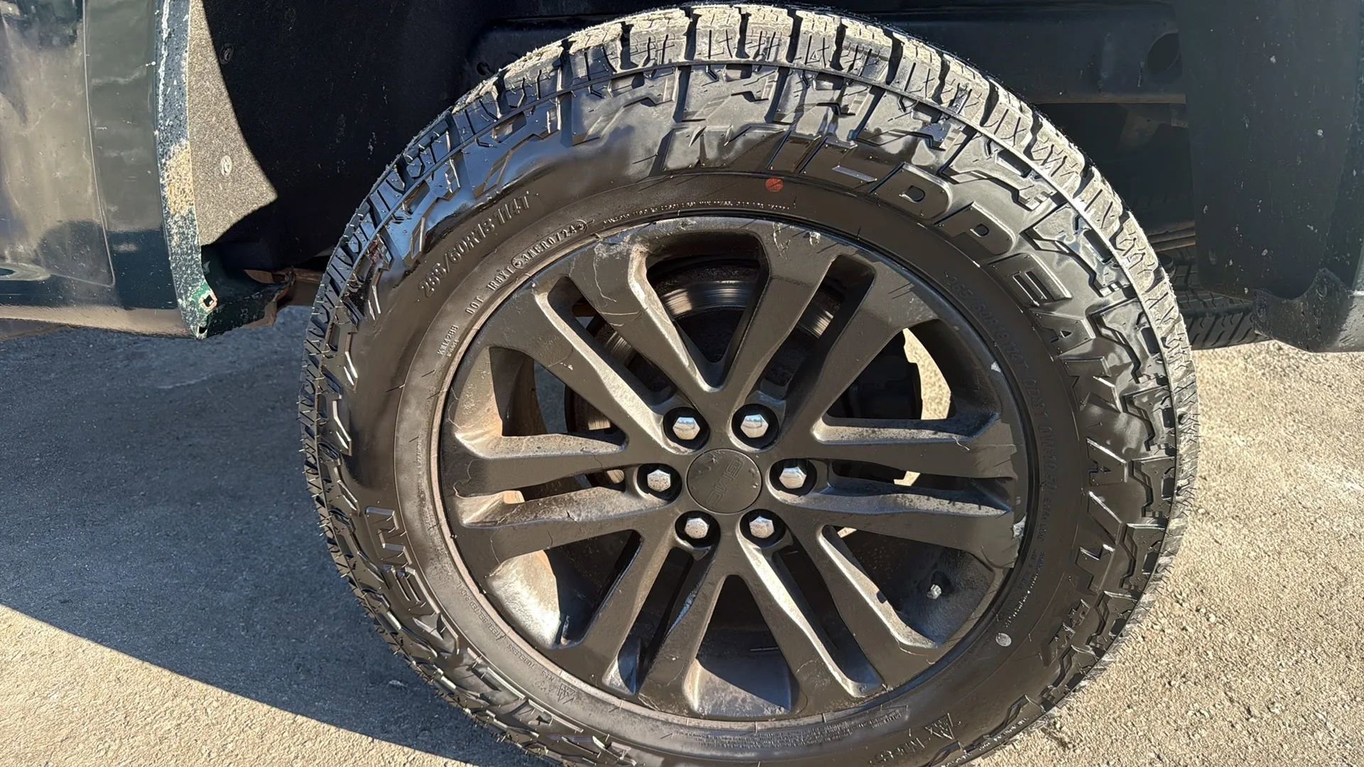 Used 2016 GMC Canyon SLT w/ Driver Alert Package image 12